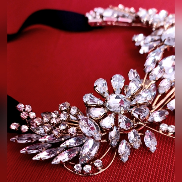 ❤️BCBGMAXAZRIA Statement Necklace - Picture 4 of 12